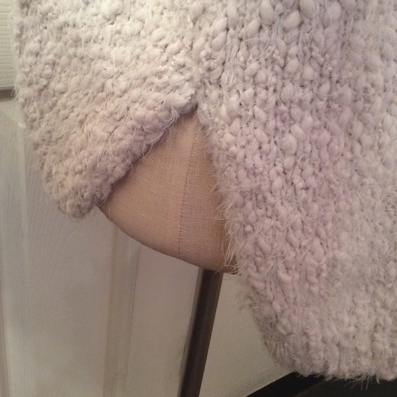 DREAMERS popcorn pullover. - Picture 5 of 8